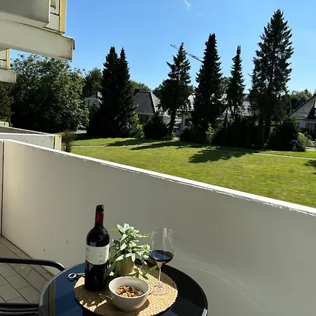 Mit Parkblick アパート *